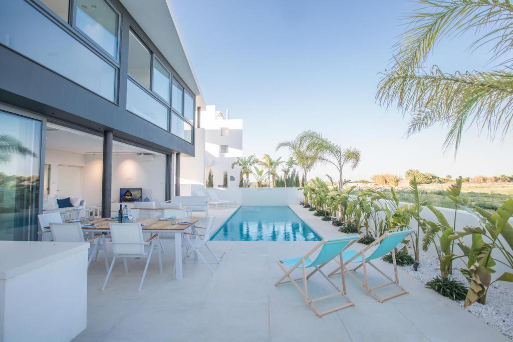 The White H Villa, Protaras, Fresh And Peaceful パラリムニ エクステリア 写真